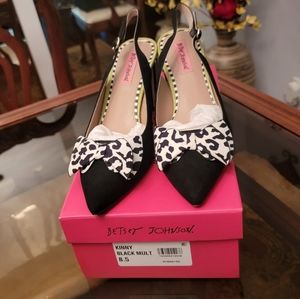 Betsy Johnson Kinny high heel shoes